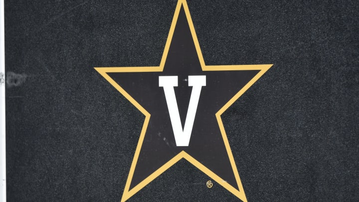 Old Vanderbilt logo