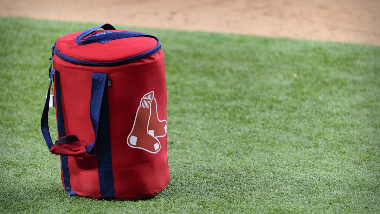 White Sox Prepare Active Trade Deadline Amid Injuries, Cubs Talks