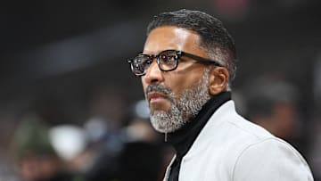 Habib Beye vit sa première soirée au Vélodrome comme coach de l'OM Habib Beye vit sa première soirée au Vélodrome comme coach de l'OM