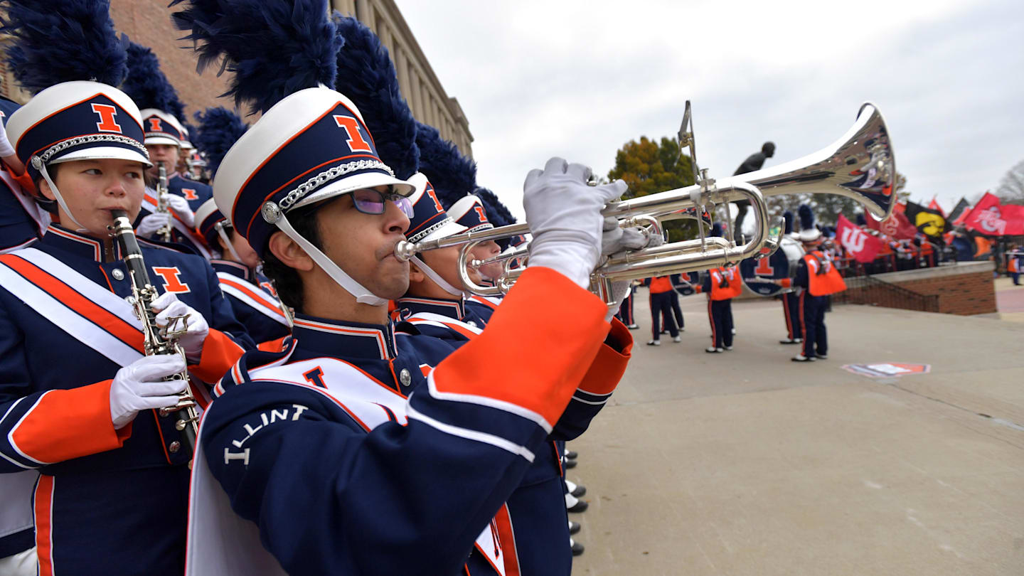 Illinois Football Target and Four-Star Recruit Sets Commitment Date
