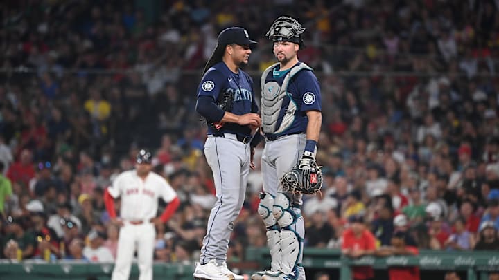 Jul 30, 2024; Boston, Massachusetts, USA; Seattle Mariners pitcher Luis Castillo (58) has a meeting on the mound with catcher Cal Raleigh (29) during the fifth inning against the Boston Red Sox at Fenway Park. Mandatory Credit: Eric Canha-Imagn Images Jul 30, 2024; Boston, Massachusetts, USA; Seattle Mariners pitcher Luis Castillo (58) has a meeting on the mound with catcher Cal Raleigh (29) during the fifth inning against the Boston Red Sox at Fenway Park. Mandatory Credit: Eric Canha-Imagn Images