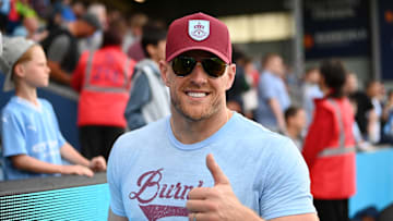 Burnley FC v Manchester City - Premier League