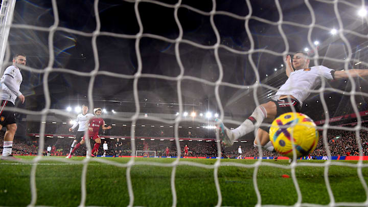 Liverpool 7-0 Manchester United: Salah satu poin penting dari laga di Anfield adalah The Reds membuka kembali peluang mereka menembus empat besar Liverpool 7-0 Manchester United: Salah satu poin penting dari laga di Anfield adalah The Reds membuka kembali peluang mereka menembus empat besar