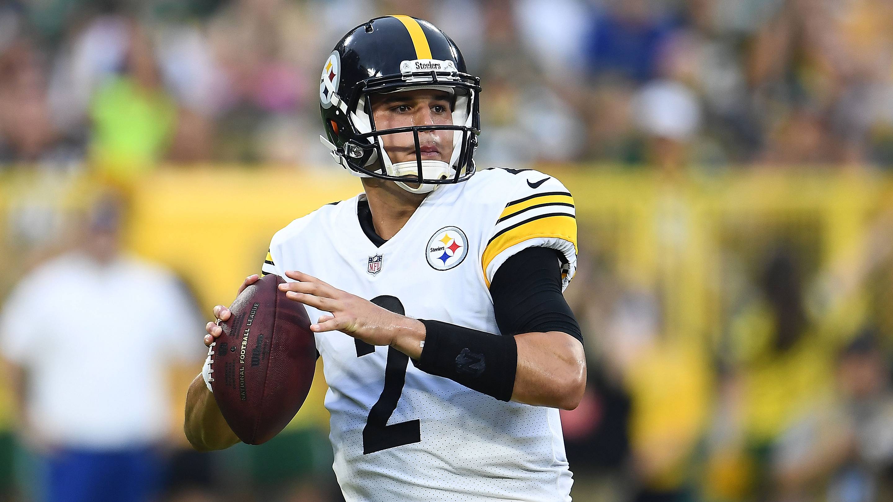 Sam Darnold’s injury gives Steelers a potential Mason Rudolph trade partner