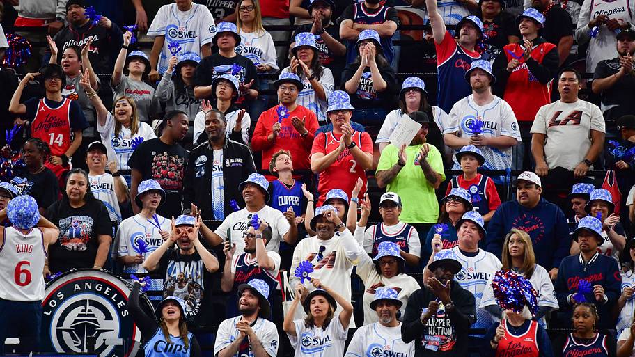 Clippers fans