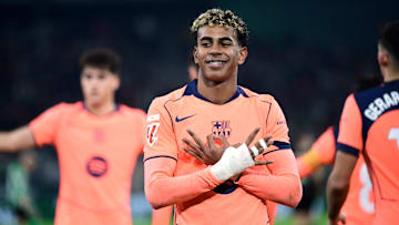 Yamal se prepara para o último jogo do Barcelona no ano