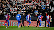Jugadores del Barça abandonado el estadio del Rayo