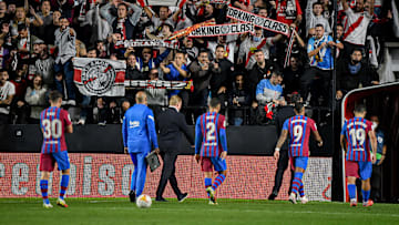 Jugadores del Barça abandonado el estadio del Rayo