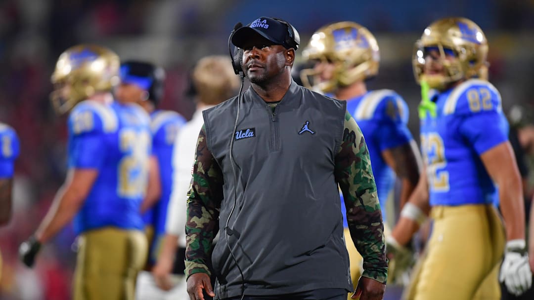 Nov 8, 2025; Pasadena, California, USA; UCLA Bruins interim head coach Tim Skipper during the first half at the Rose Bowl. Mandatory Credit: Gary A. Vasquez-Imagn Images