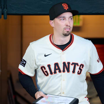 Apr 8, 2024; San Francisco, California, USA; San Francisco Giants starting pitcher Blake Snell (7) walks onto the field before the game against the Washington Nationals at Oracle Park