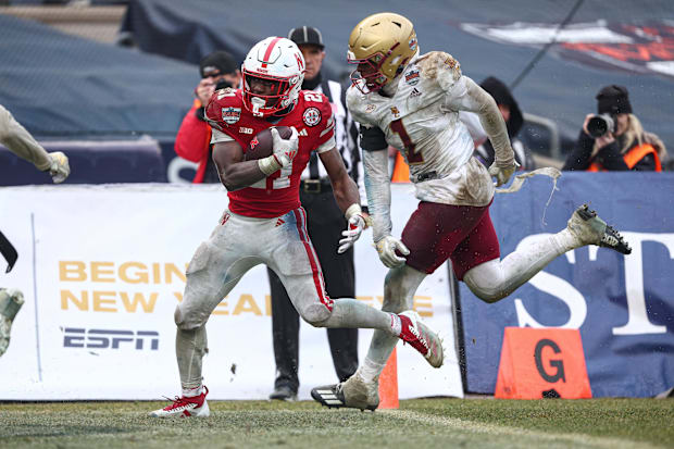 With questions surrounding the backup running backs, a lot is expected of Emmett Johnson in 2025. Can he be every down back