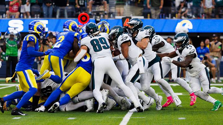 Philadelphia Eagles v Los Angeles Rams