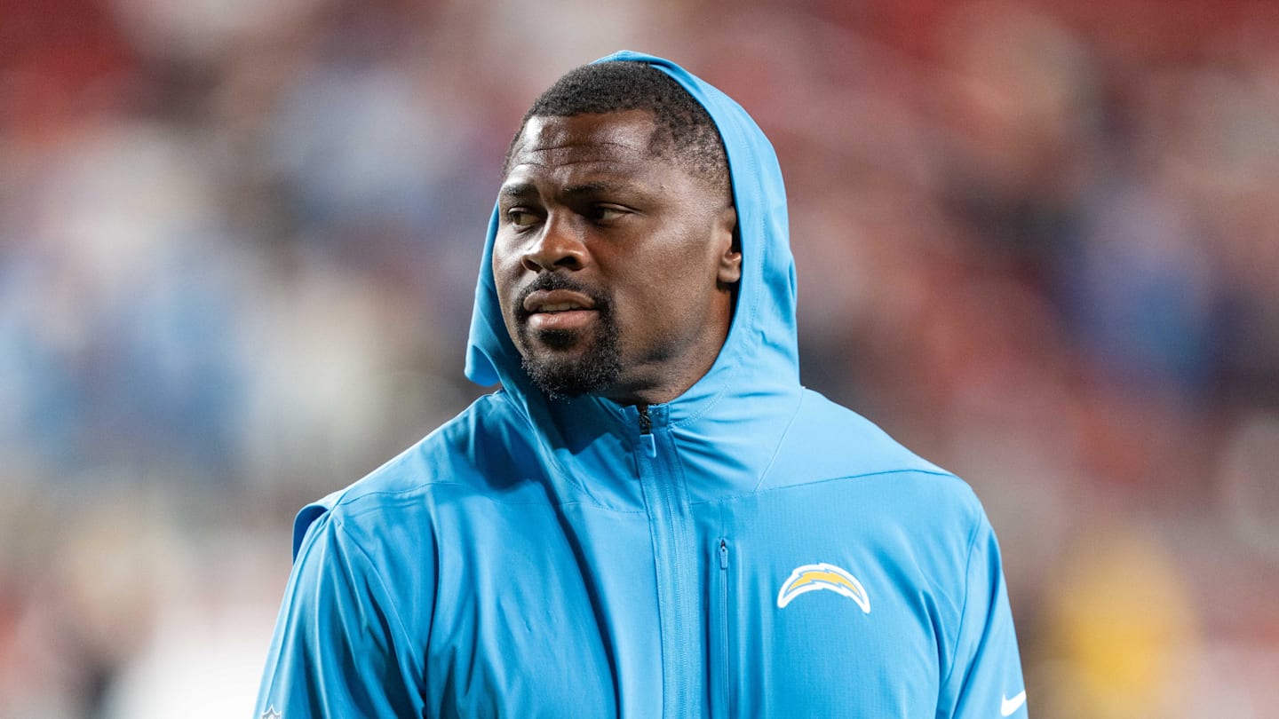 Khalil Mack injury update sees star EDGE put down a little challenge for Chargers