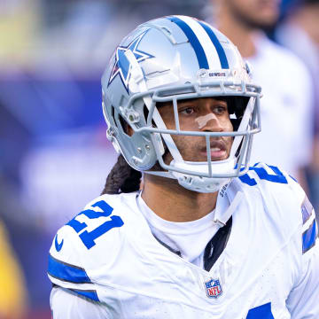 October 8, 2023; Santa Clara, California, USA; Dallas Cowboys cornerback Stephon Gilmore (21) warms up before the game against the San Francisco 49ers at Levi's Stadium. Mandatory Credit: Kyle Terada-USA TODAY Sports