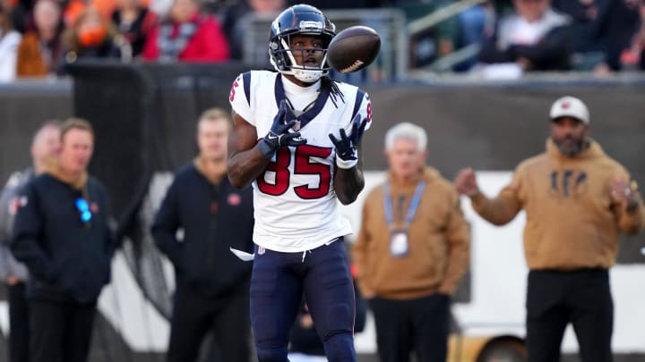 Houston Texans wide receiver Noah Brown (85) catches a pass in the fourth quarter of a Week 10 NFL football game between the Houston Texans and the Cincinnati Bengals, Sunday, Nov. 12, 2023, at Paycor Stadium in Cincinnati. The Houston Texans won, 30-27.