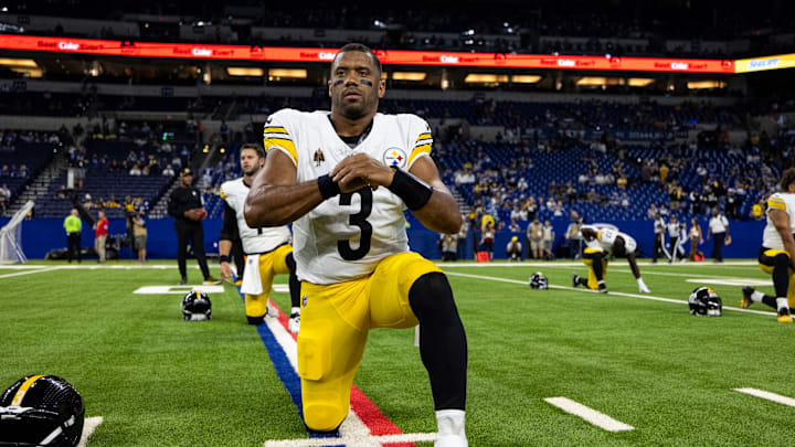 Pittsburgh Steelers v Indianapolis Colts