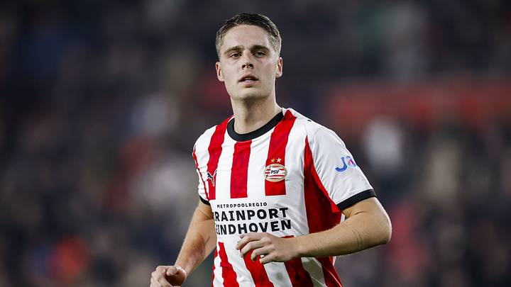 Joey Veerman soll jetzt vor einem Wechsel zum BVB stehen Joey Veerman soll jetzt vor einem Wechsel zum BVB stehen