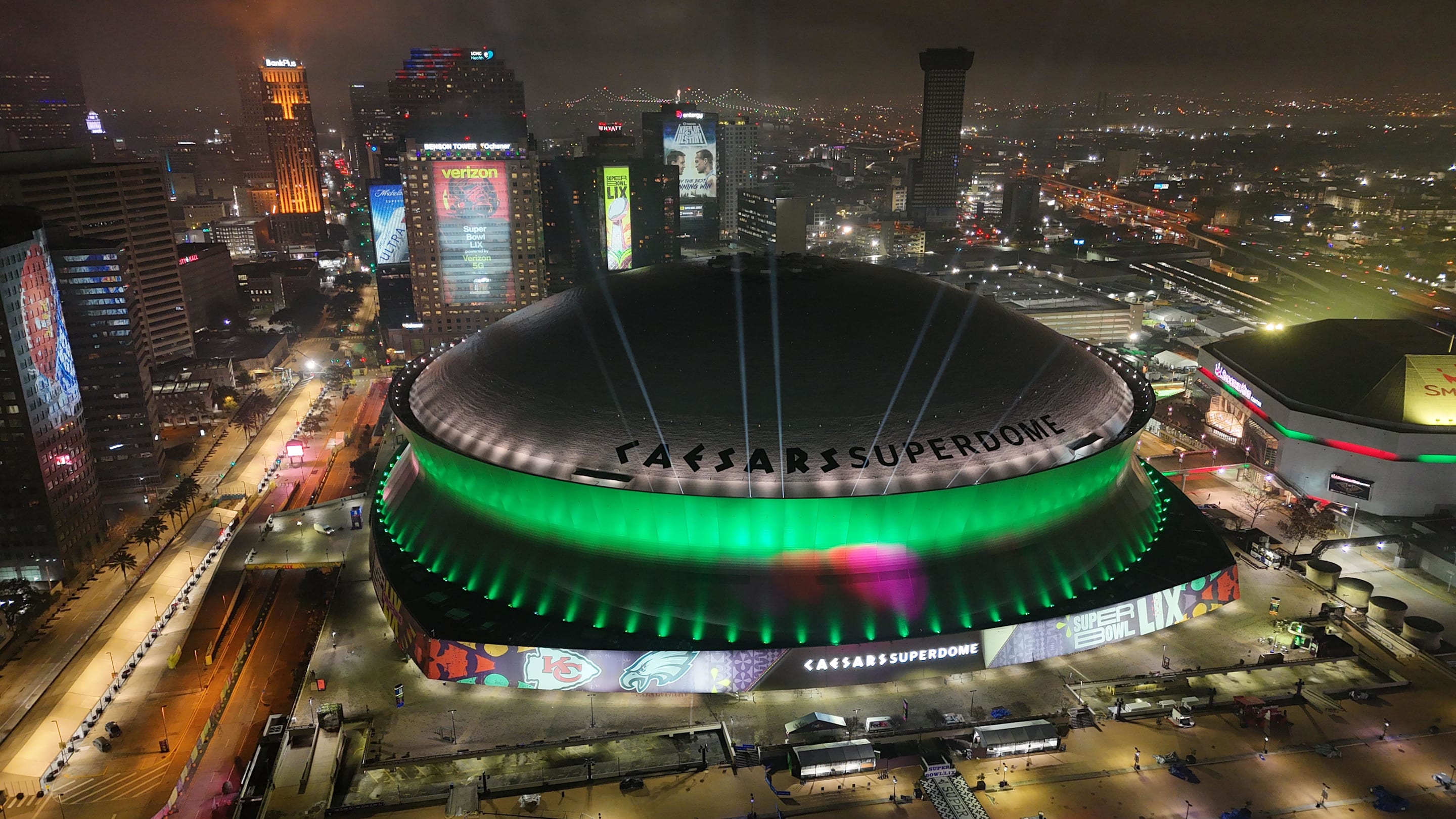 NFL teams with best championship odds to win 2025 Super Bowl trophy