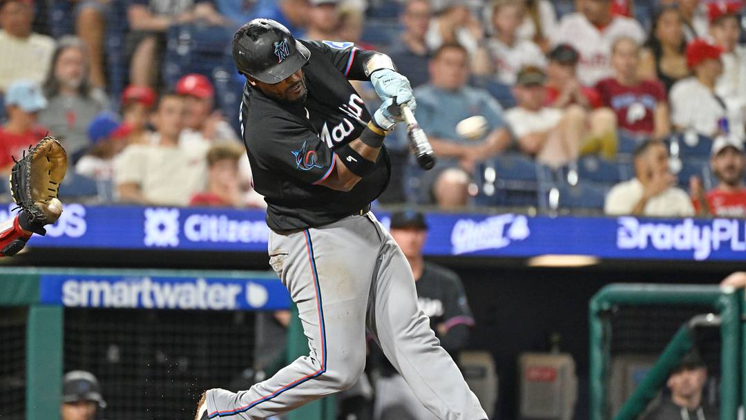 Brian Navarreto hits a home run during the eighth inning against the Philadelphia Phillies Credit: Eric Hartline-Imagn Images Brian Navarreto hits a home run during the eighth inning against the Philadelphia Phillies Credit: Eric Hartline-Imagn Images