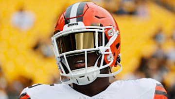 Cleveland Browns v Pittsburgh Steelers