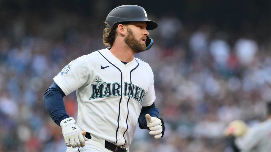 Seattle Mariners designated hitter Taylor Ward