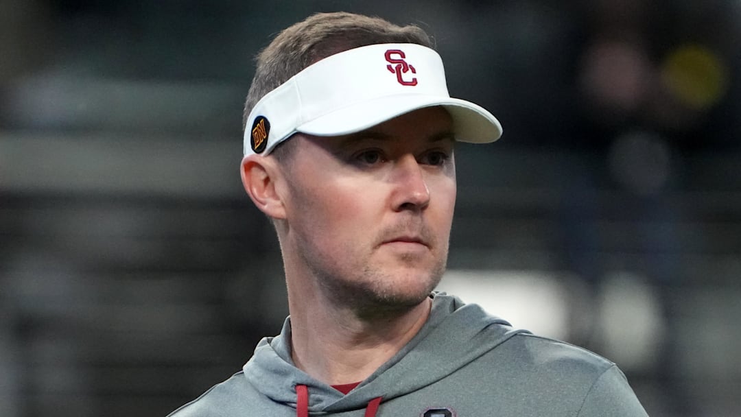 Dec 2, 2022; Las Vegas, NV, USA; Southern California Trojans head coach Lincoln Riley reacts in the first half of the Pac-12 Championship against the Utah Utes at Allegiant Stadium. Mandatory Credit: Kirby Lee-Imagn Images