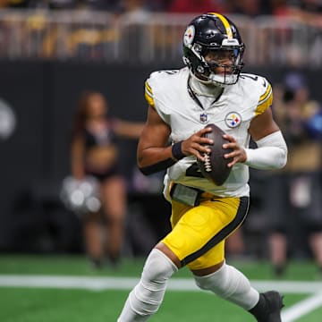 Sep 8, 2024; Atlanta, Georgia, USA; Pittsburgh Steelers quarterback Justin Fields (2) drops back to pass against the Atlanta Falcons in the fourth quarter at Mercedes-Benz Stadium. Mandatory Credit: Brett Davis-Imagn Images