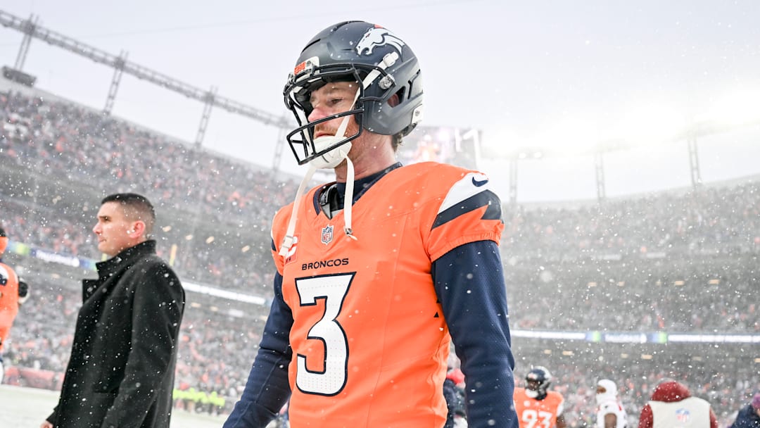 DENVER BRONCOS VS NEW ENGLAND PATRIOTS, NFL