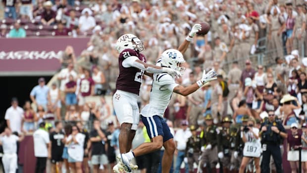 Sep 6, 2025; College Station, Texas, USA; Texas A&M Aggies linebacker Taurean York (21) breaks up a pass.