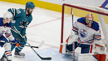 Dec 28, 2023; San Jose, California, USA; Edmonton Oilers goaltender Stuart Skinner (74) makes a save