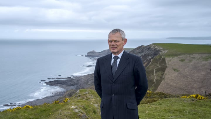 Doc Martin, Series 8 ONLY on Acorn TV_Martin Clunes_clifftop2