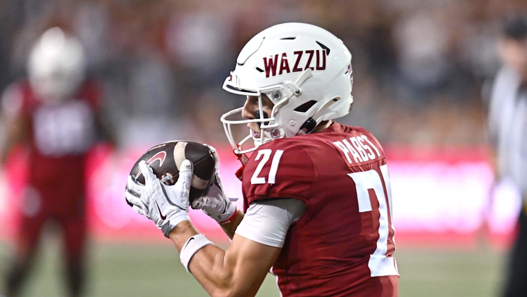 Sep 6, 2025; Pullman, Washington, USA; Washington State Cougars wide receiver Carter Pabst (21) catches the ball against the San Diego State Aztecs in the first half at Gesa Field at Martin Stadium. Mandatory Credit: James Snook-Imagn Images