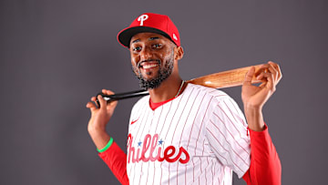 Former Philadelphia Phillies top prospect Carlos De La Cruz has signed a minor league deal with the Washington Nationals