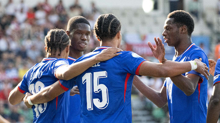 Les Bleuets ont fait le job face à la Pologne. Les Bleuets ont fait le job face à la Pologne.