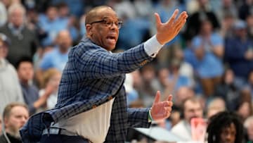 North Carolina Tar Heels head coach Hubert Davis