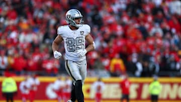 Las Vegas Raiders v Kansas City Chiefs
