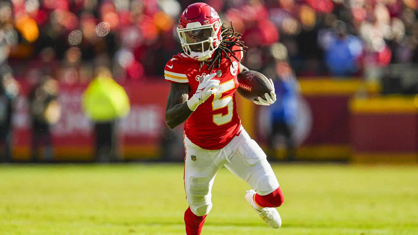 Chiefs' Hollywood Brown Has Chance to Reach Massive Goal