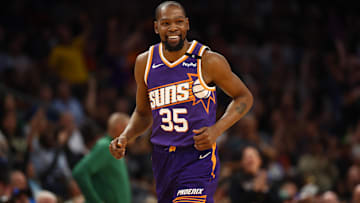 Mar 24, 2025; Phoenix, Arizona, USA; Phoenix Suns forward Kevin Durant (35) against the Milwaukee Bucks at Footprint Center. Mandatory Credit: Mark J. Rebilas-Imagn Images
