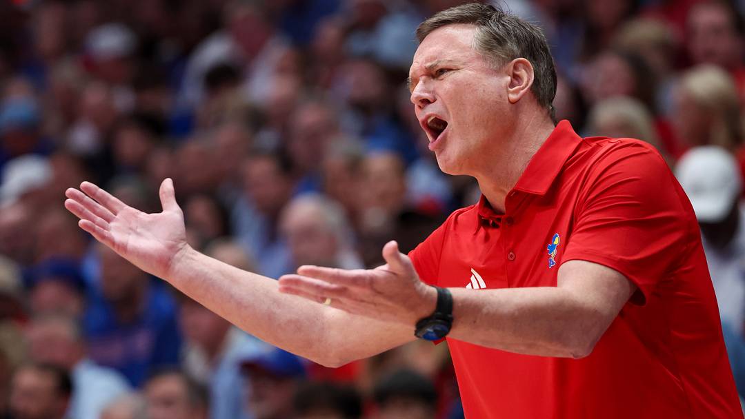 Oct 25, 2026; Lawrence, Kansas, USA; Kansas Jayhawks head coach Bill Self complains about a call during the first half against the Duke Blue Devils at Allen Fieldhouse. Mandatory Credit: Scott Sewell-Imagn Images Oct 25, 2026; Lawrence, Kansas, USA; Kansas Jayhawks head coach Bill Self complains about a call during the first half against the Duke Blue Devils at Allen Fieldhouse. Mandatory Credit: Scott Sewell-Imagn Images