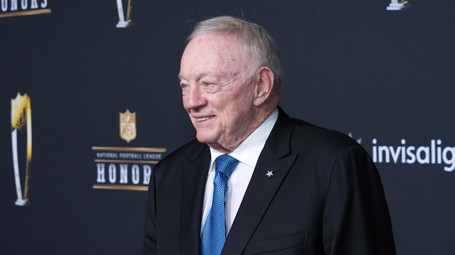 Dallas Cowboys owner Jerry Jones poses on the NFL Honors Red Carpet before Super Bowl LX.