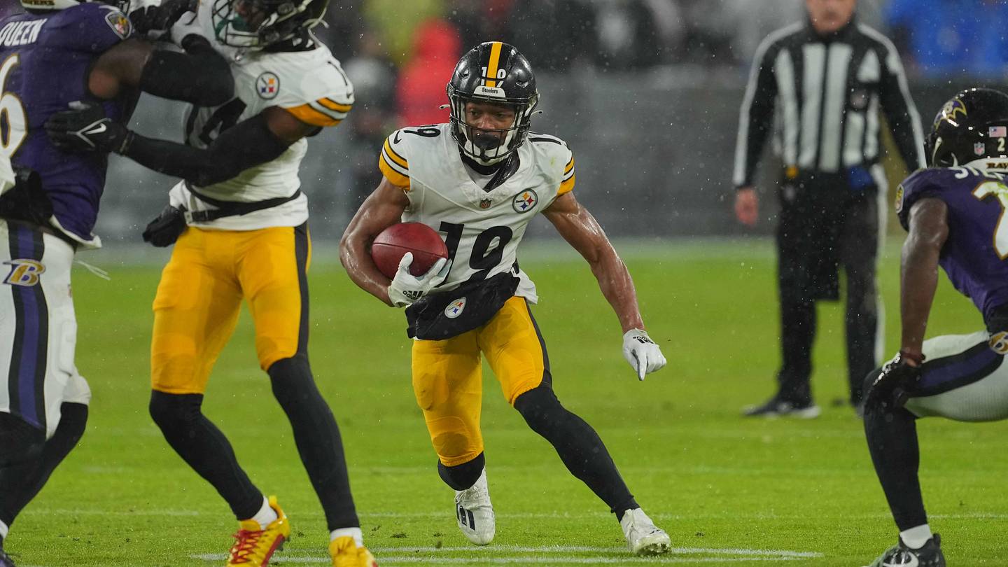 Pittsburgh Steelers WRs, QBs Starting to Impress - Vimarsana News