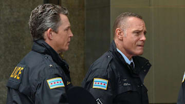 CHICAGO P.D. -- "Vows" Episode 12022 -- Pictured: (l-r) Shawn Hatosy as Deputy Chief Reid, Jason Beghe as Sgt. Hank Voight -- 