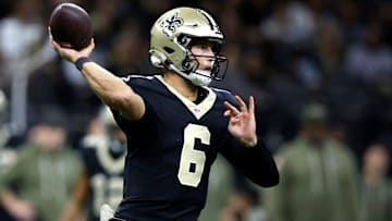 New Orleans Saints QB Tyler Shough (6) looks to throw the ball against the Tampa Bay Buccaneers on Oct. 26, 2025.