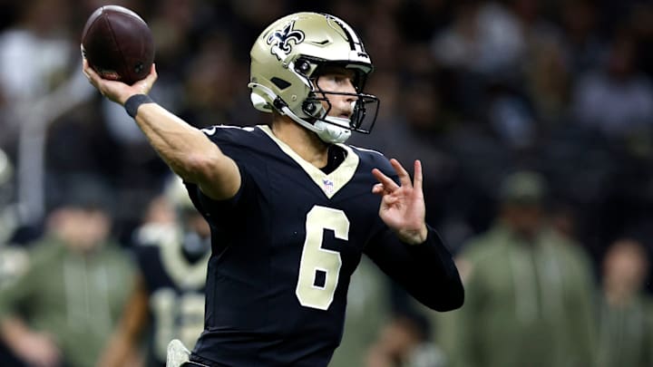 New Orleans Saints QB Tyler Shough (6) looks to throw the ball against the Tampa Bay Buccaneers on Oct. 26, 2025.