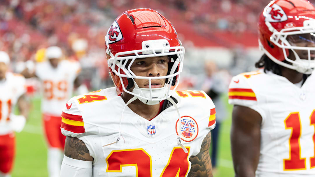 Aug 9, 2025; Glendale, Arizona, USA; Kansas City Chiefs wide receiver Skyy Moore (24) against the Arizona Cardinals during a preseason NFL game at State Farm Stadium. Mandatory Credit: Mark J. Rebilas-Imagn Images