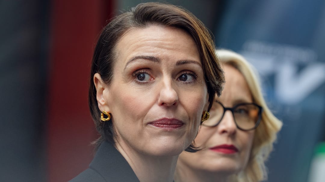 Suranne Jones and Julie Delpy in Hostage. Courtesy Des Willie/Netflix