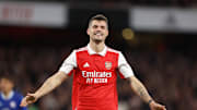 Granit Xhaka persembahkan kemenangnan atas Chelsea kepada suporter Arsenal