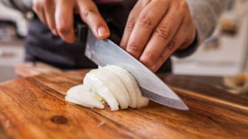 Chopping onions can be annoying, but it doesn’t have to be.