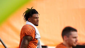 Isaiah Bond, Texas football