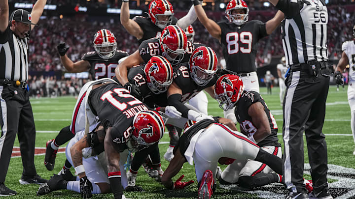 This is the usual reaction to a muffed punt. This is the usual reaction to a muffed punt.